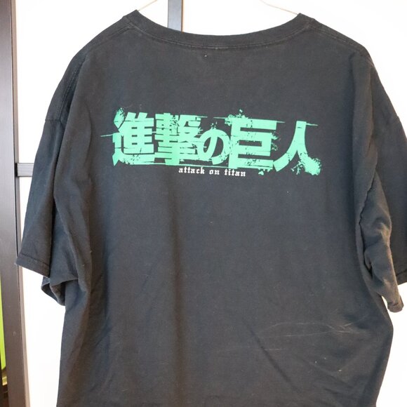 Attack on Titan Green Tee – Size L. Anime. Graphic. Kodanasha. Fandom. Comic - Picture 3 of 4